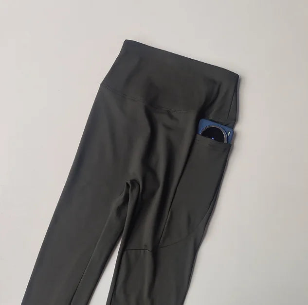 Women's High Waist Yoga Pants - Fleece Lined Workout Leggings with Pockets, Booty Lifting Thermal Tights for Winter Running